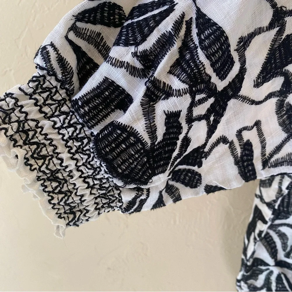 Chicos White Black Linen Embroidered Floral Jacket Zip-up Elbow Sleeves medium